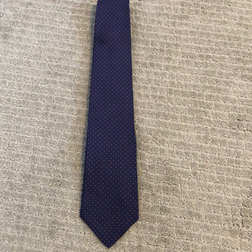 Skinny neck tie